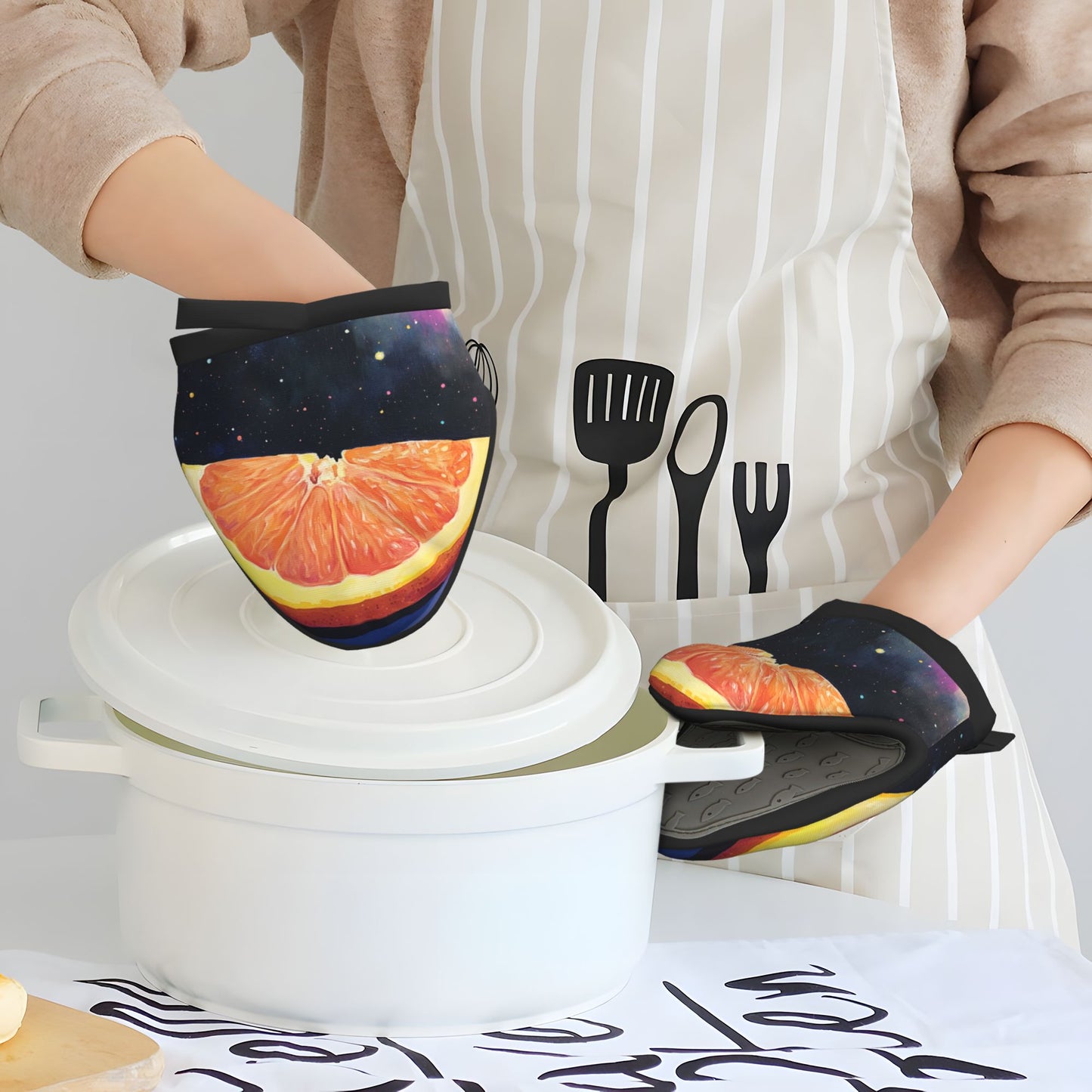 Space Orange Print Oven Mitt | 15×15cm Heat-Resistant Glove with Non-Slip Silicone & Hanging Loop